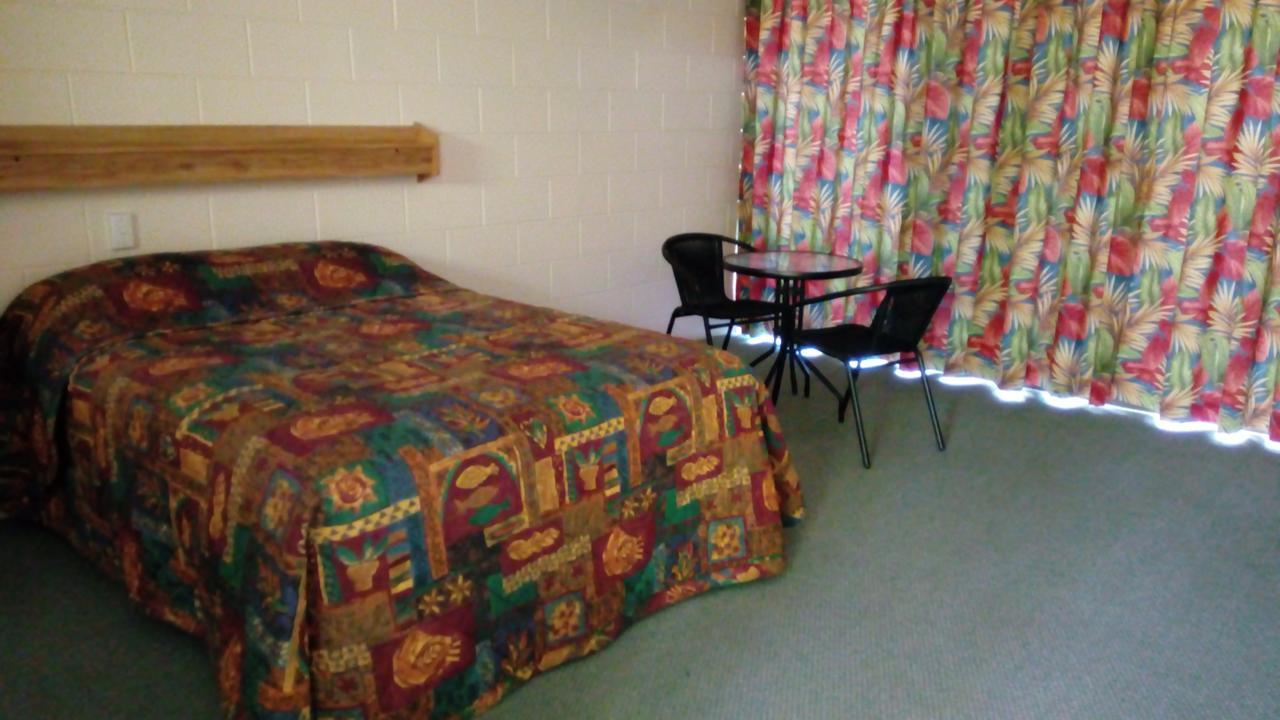 The Islands Inn Motel Airlie Beach Exteriör bild