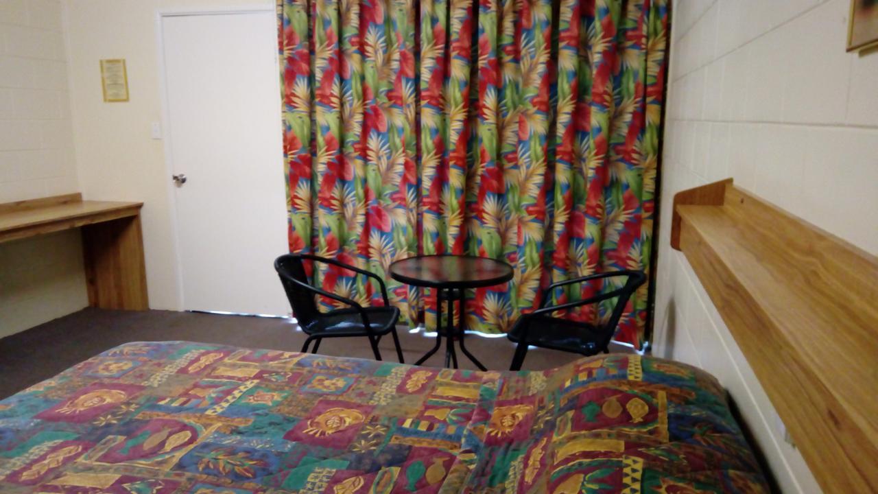 The Islands Inn Motel Airlie Beach Exteriör bild